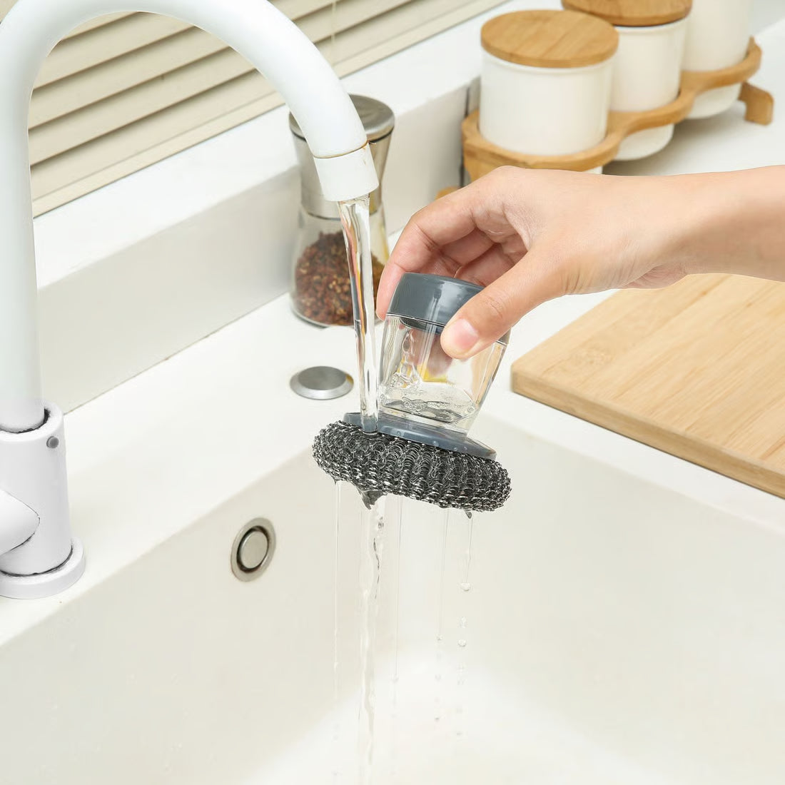 vSoap Dispensing Dish Brush